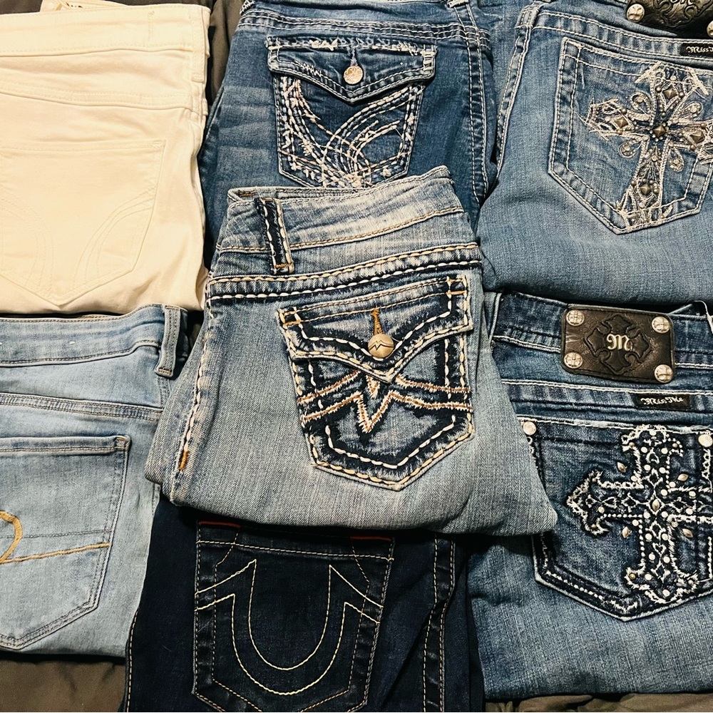 3 Miss Me’s size 28, American Eagle, Ariya size 5/6